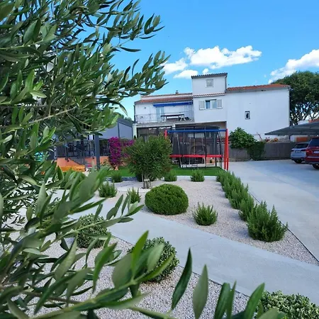 Franka * Tribunj (Sibenik-Knin)